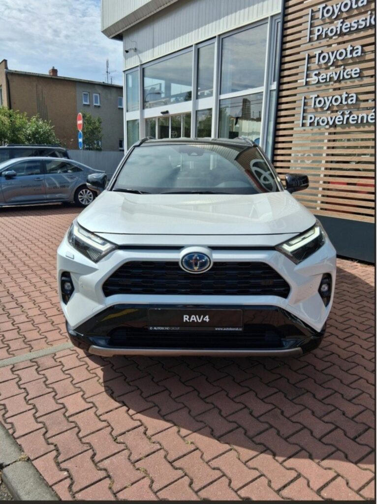 Toyota RAV4  2,5 HEV 4X4 SELECTION 222K