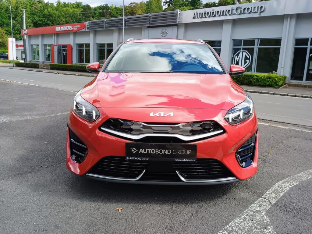 KIA Ceed  PREMIUM 1.6 GDI PHEV 6DCT