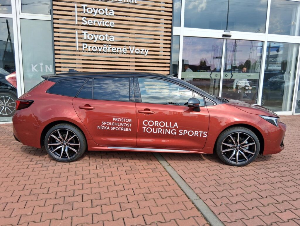 Toyota Corolla  2,0 HEV 178K GR SPORT