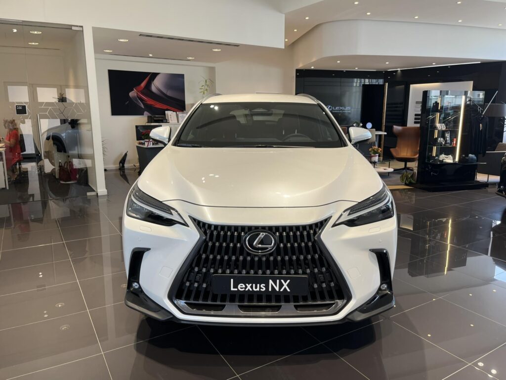 Lexus NX 350h  Prestige 4x4