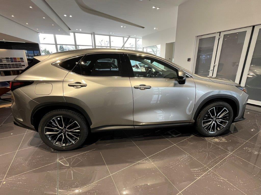 Lexus NX 350h  LUXURY 4x4