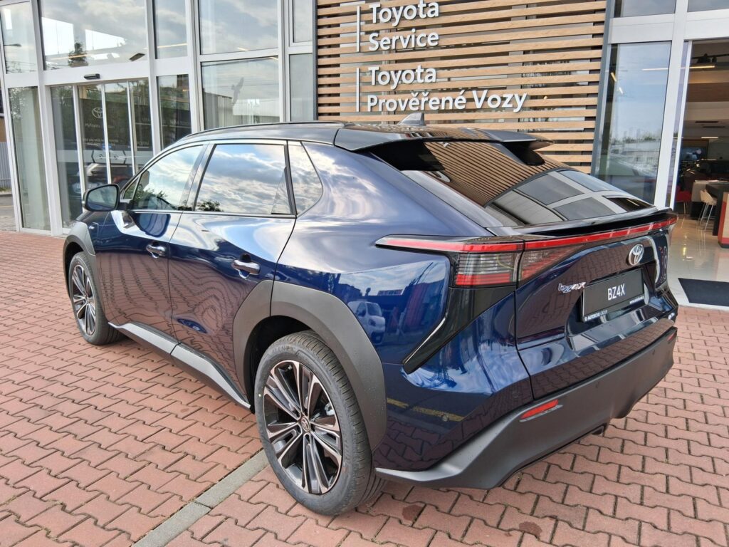 Toyota bZ4X  EXECUTIVE 4X4