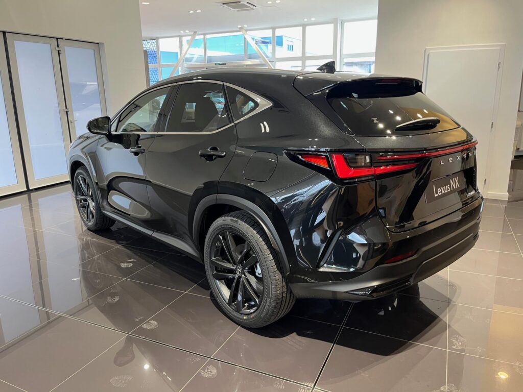 Lexus NX 350h  EXECUTIVE TOP 4x4