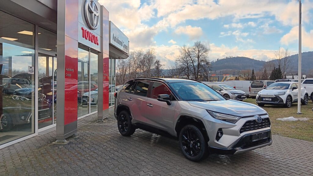 Toyota RAV4  2.5 HEV 4X4 JBL SELECTION + TAŽNÉ ZAŘÍZENÍ