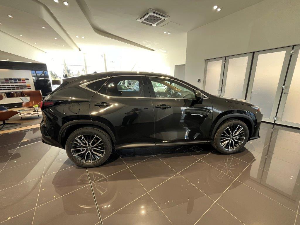 Lexus NX 350h  LUXURY 4x4