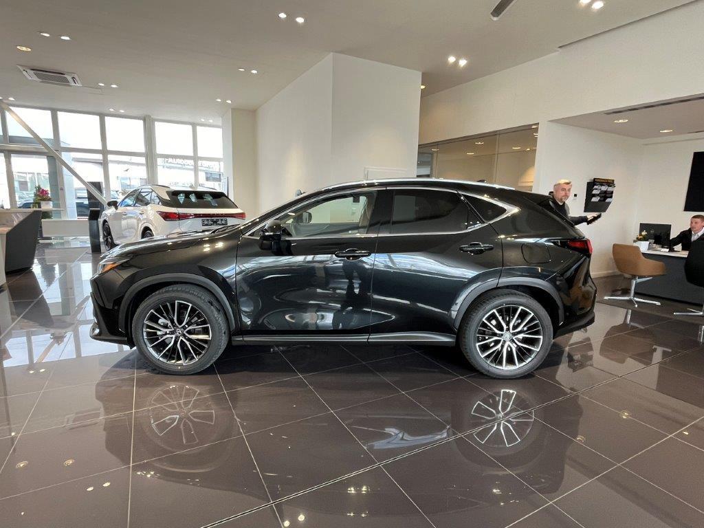 Lexus NX 350h  LUXURY 4x4
