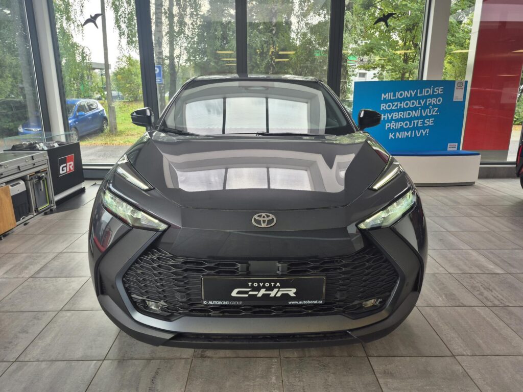 Toyota C-HR  Style 1.8 Hybrid (140 k)