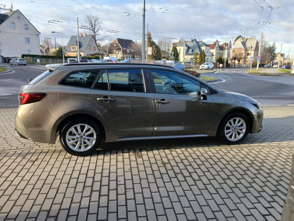 Toyota Corolla  Corolla TS 1.8 HEV 140k Comfort Tech