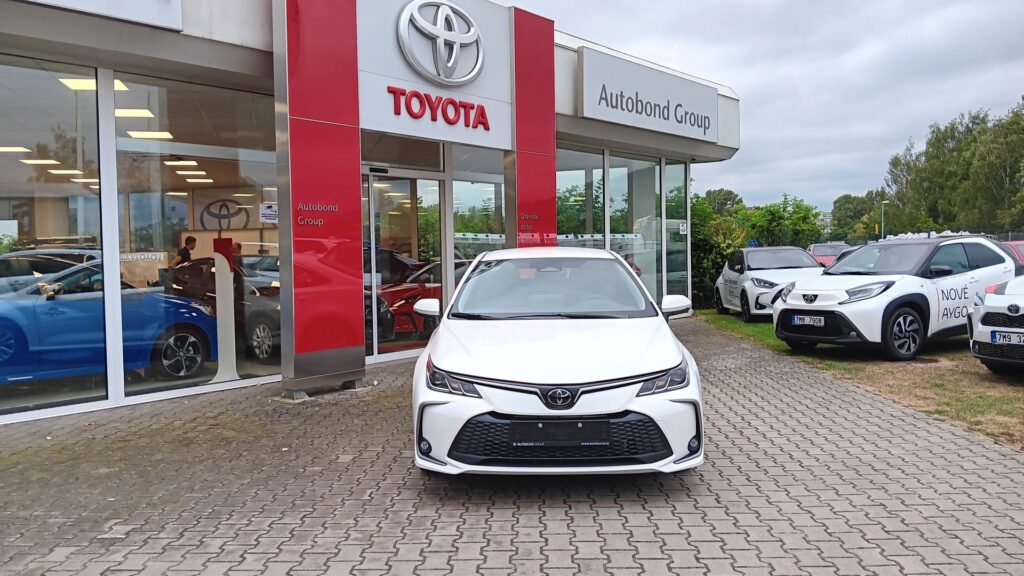 Toyota Corolla  1.5 MT Comfort POSLEDNÍ KUS!!
