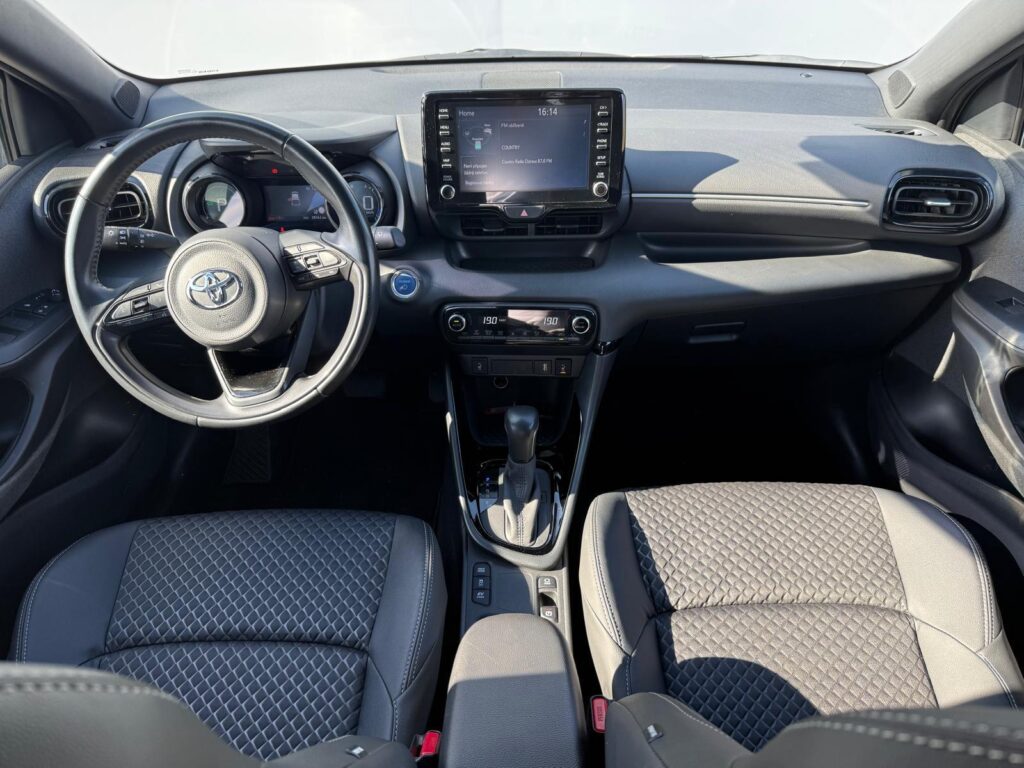 Toyota Yaris  1.5 HSD e-CVT Selection Style