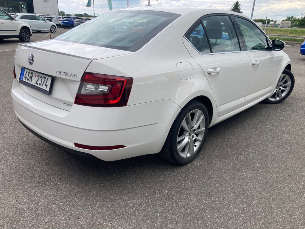 Škoda Octavia 2,0 tsi 140 kW DSG Style Plus