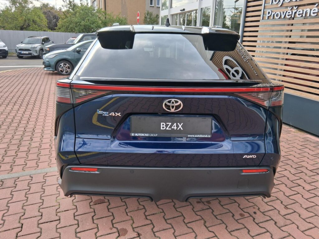Toyota bZ4X  EXECUTIVE 4X4