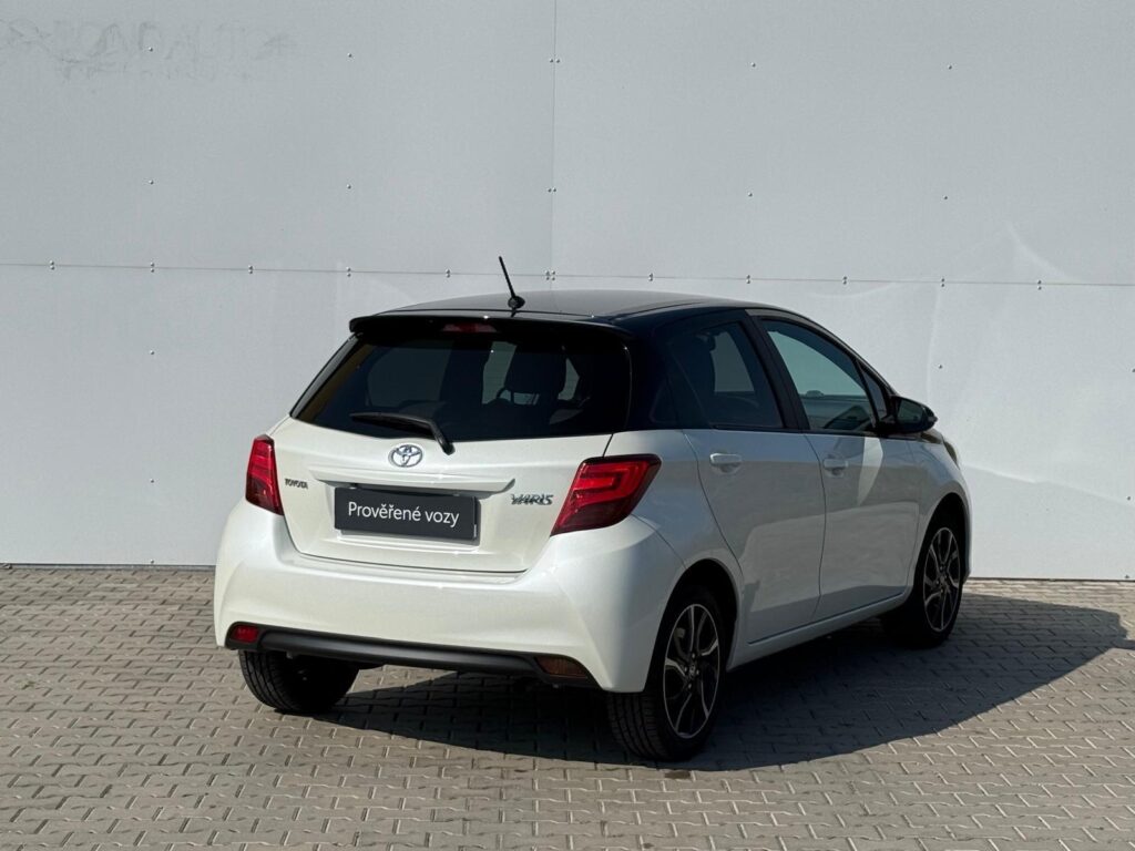 Toyota Yaris  1.33 VVT-i Selection Smart