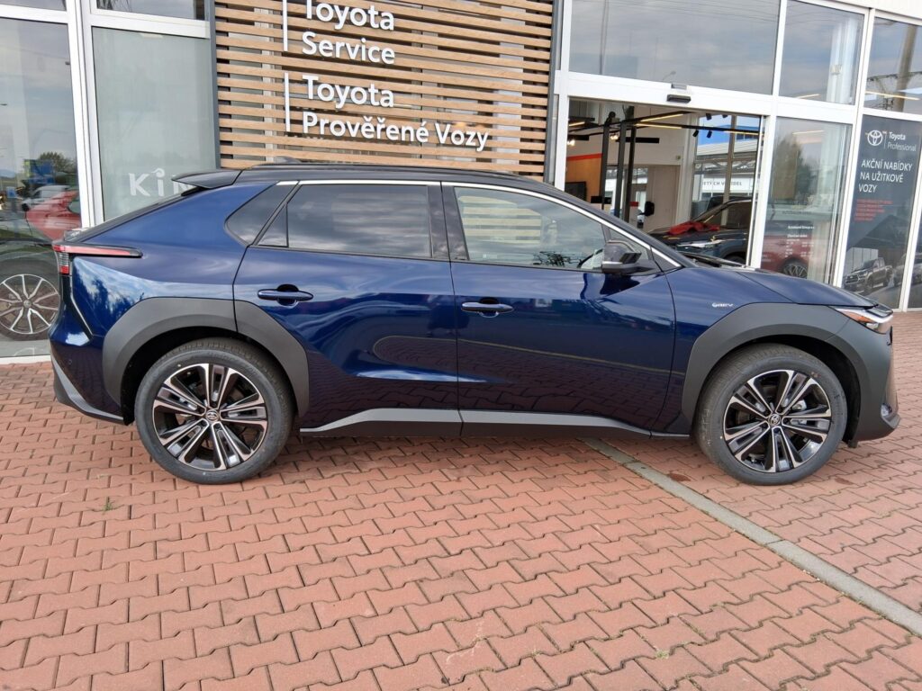 Toyota bZ4X  EXECUTIVE 4X4