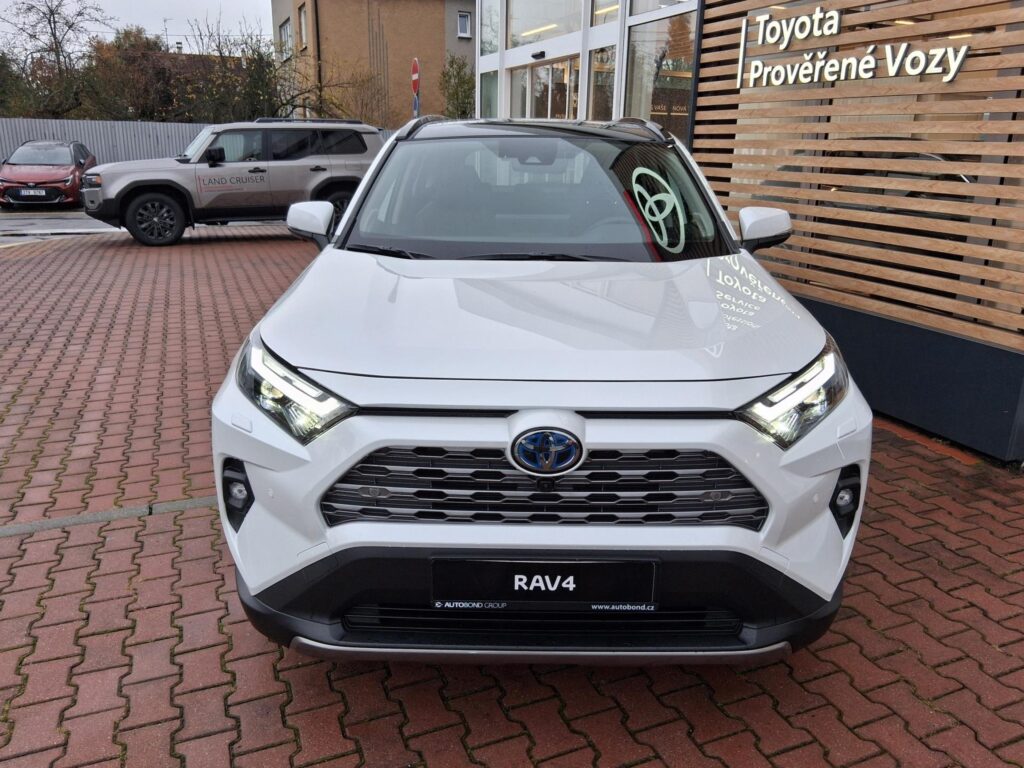 Toyota RAV4  2,5 HEV 4X4 EXECUTIVE + SKYVIEW+JBL