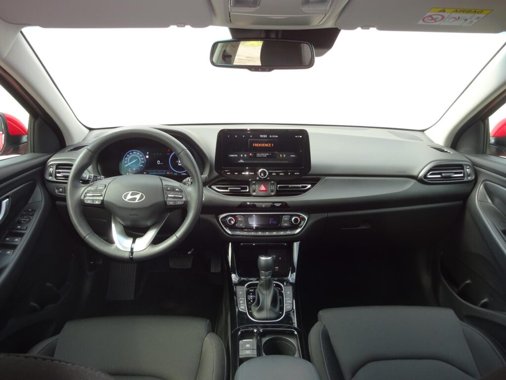 Hyundai i30  1.5 T-GDI MHEV DCT Style