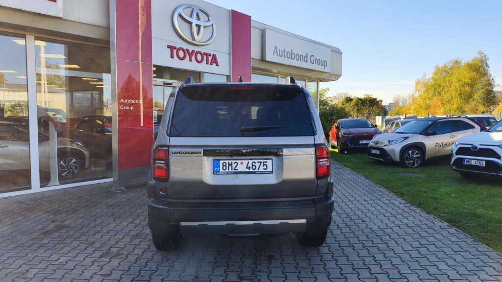 Toyota Land Cruiser  2.8 8AT DIESEL EXECUTIVE