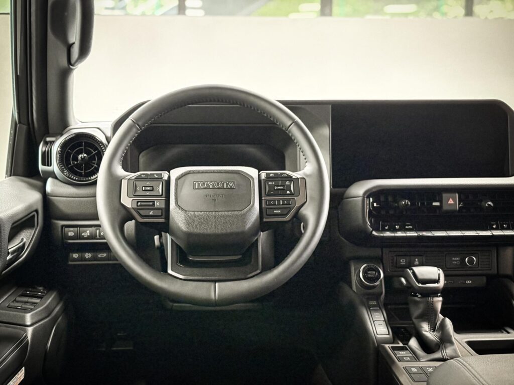 Toyota Land Cruiser  2.8L Diesel