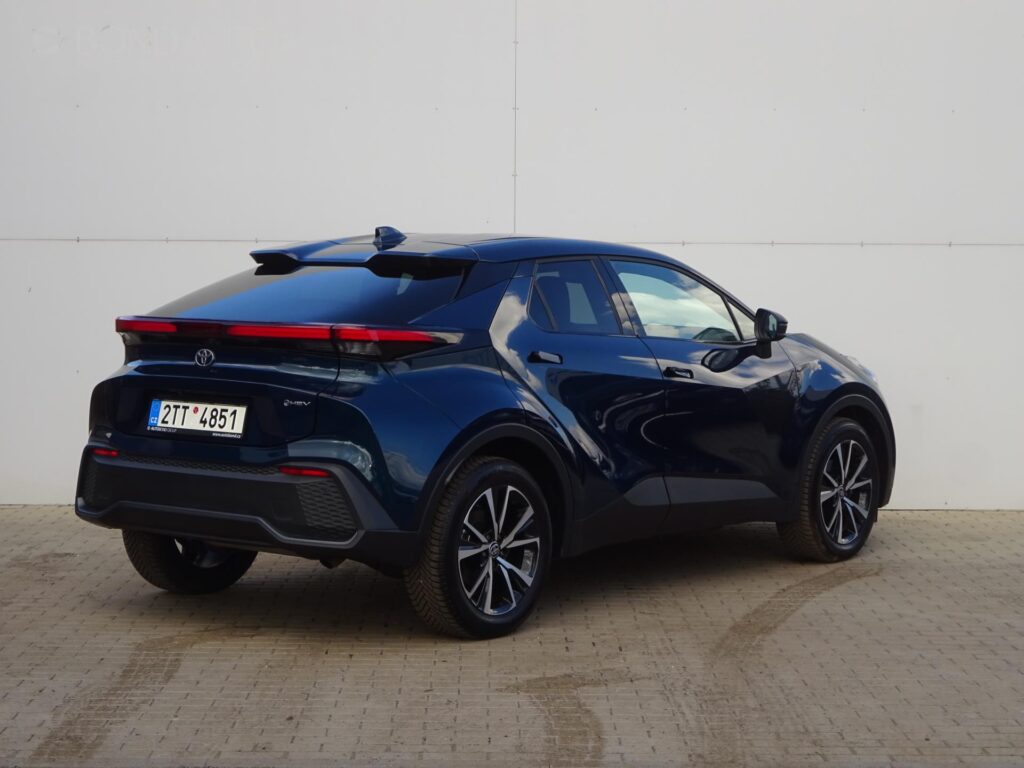 Toyota C-HR  1,8 HSD e-CVT Style