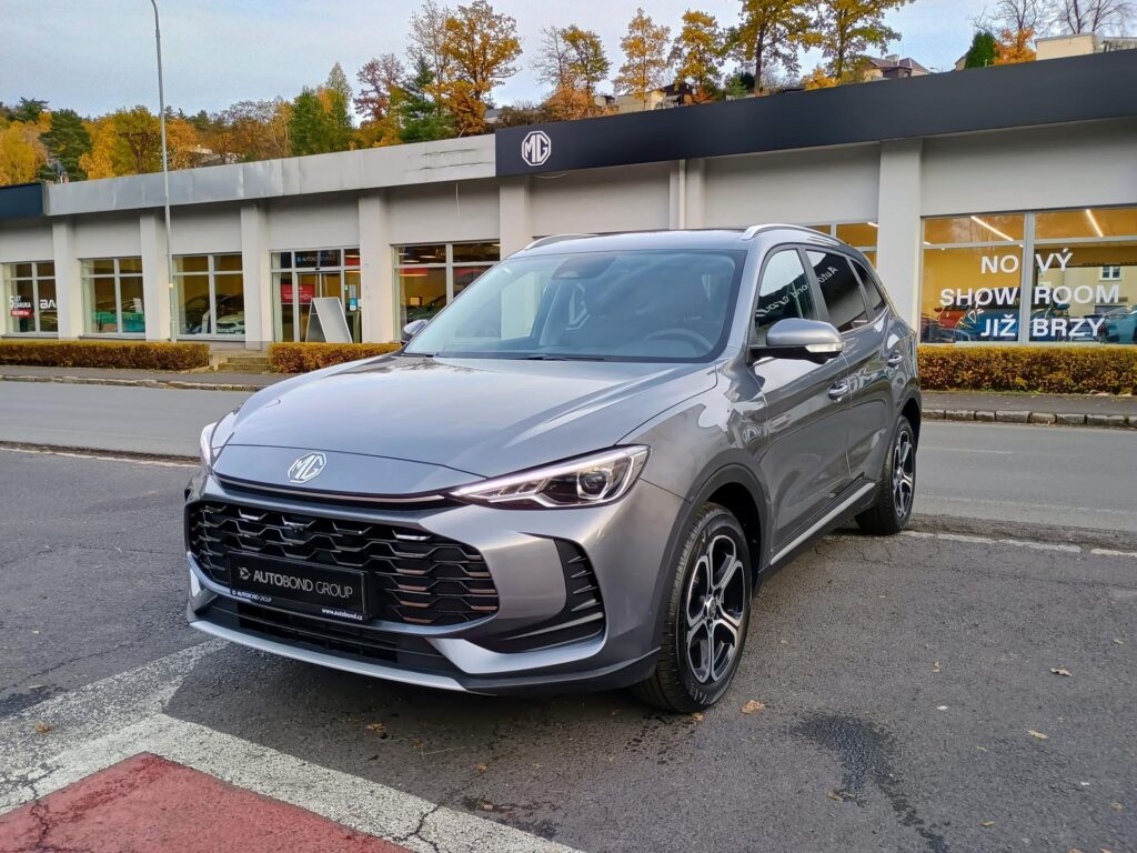 MG ZS  ELEGANCE 1.5 85kW 4×2 5MT