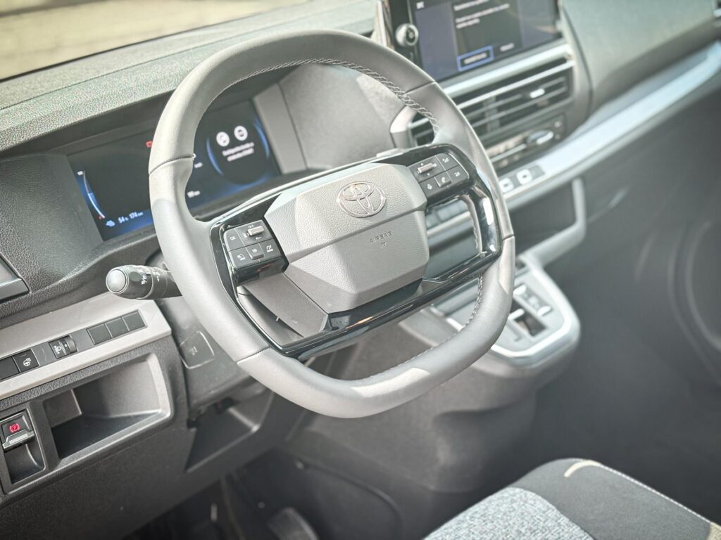 Toyota Proace Verso  BEV