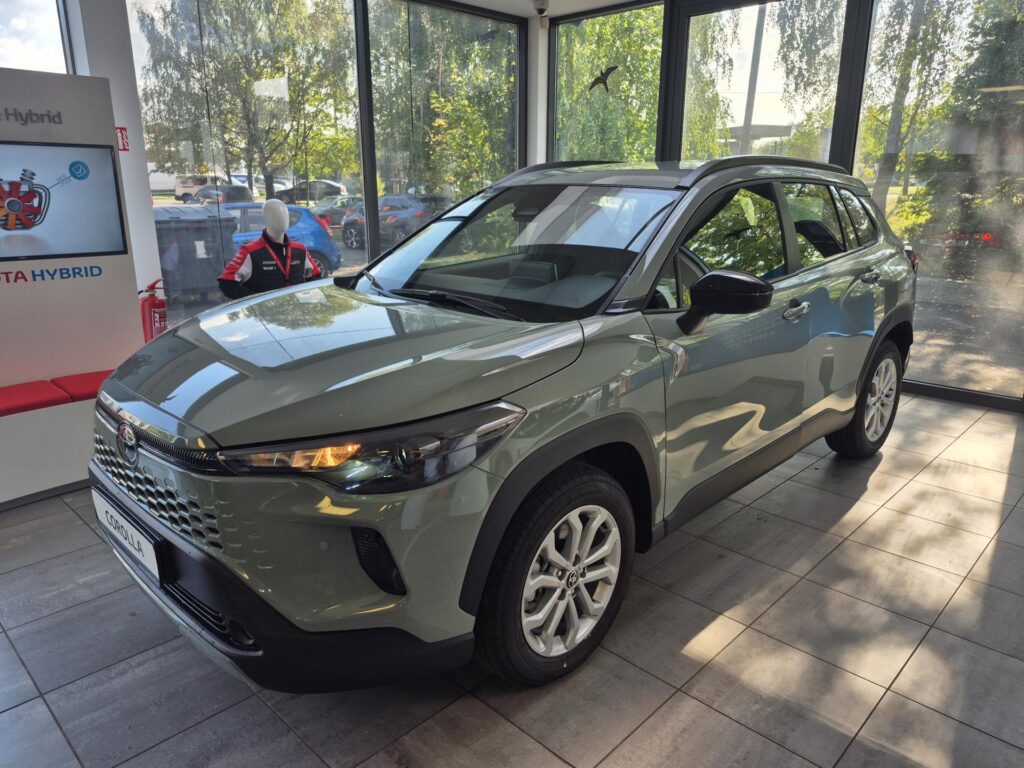 Toyota Corolla Cross  Comfort Business 1.8 Hybrid (140 k)