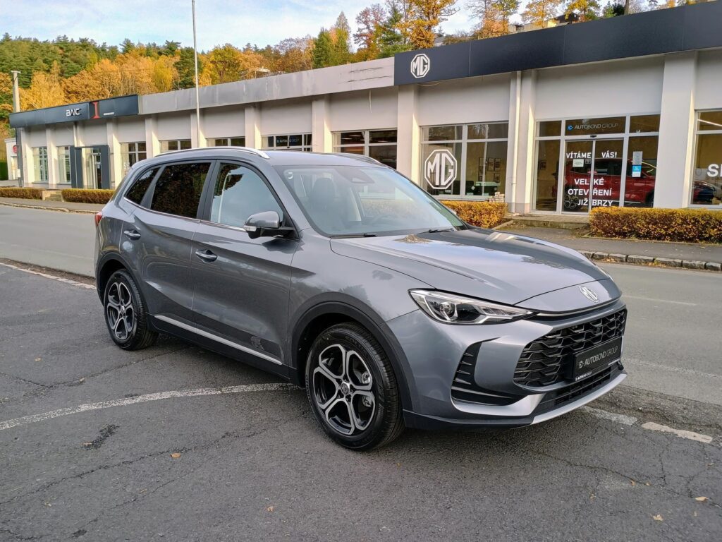 MG ZS  ELEGANCE 1.5 85kW 4×2 5MT