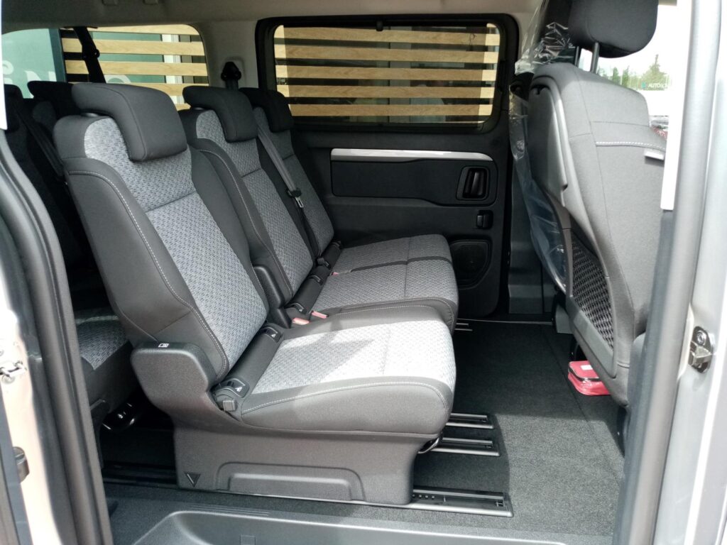 Toyota Proace Verso  2,0 D 8AT 180K FAMILY 8 MÍST