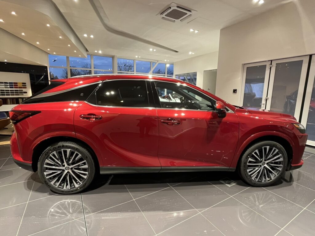 Lexus RX 350h  EXECUTIVE PLUS Pamoramatické střešní okno