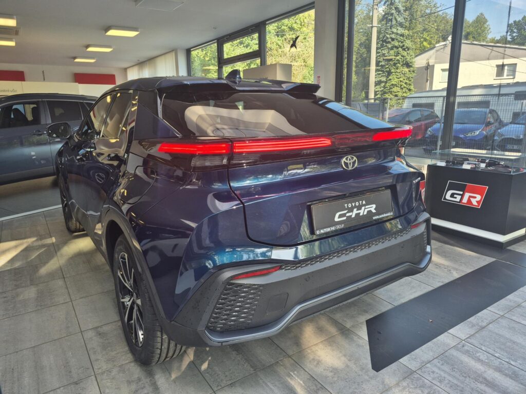 Toyota C-HR  Style 2.0 Plug-in Hybrid (220k)