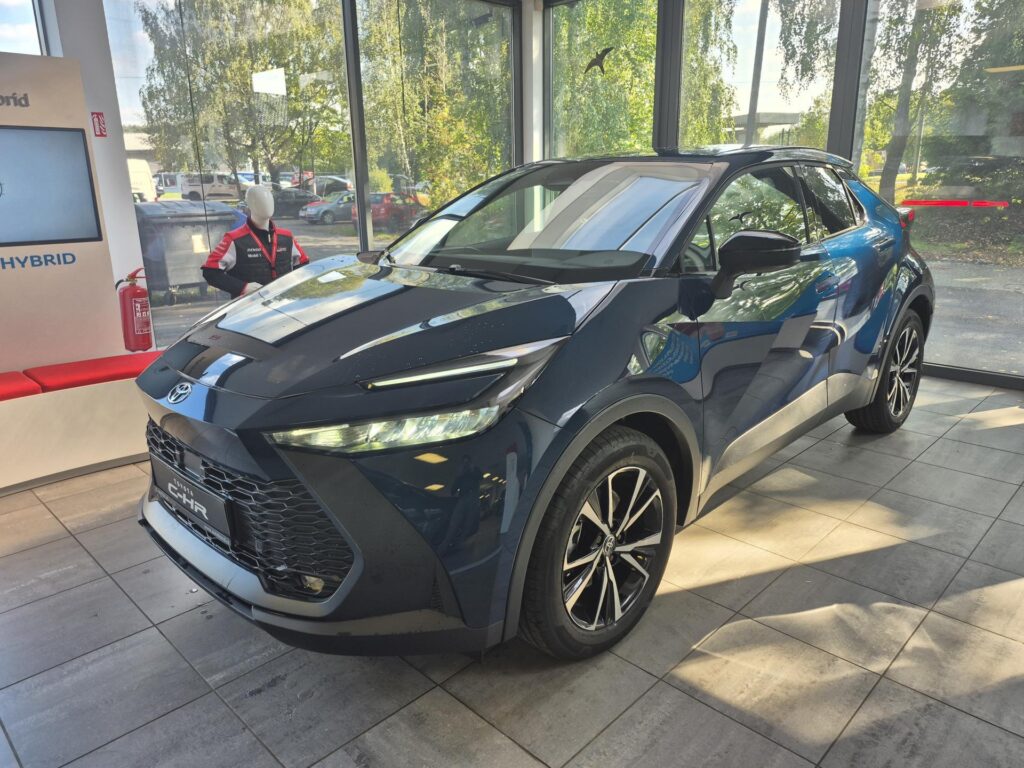 Toyota C-HR  Style 2.0 Plug-in Hybrid (220k)