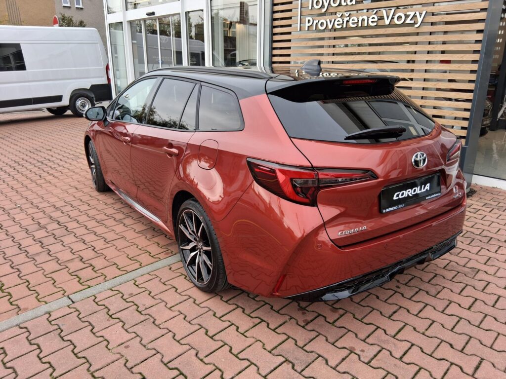 Toyota Corolla  1,8 HEV GR SPORT