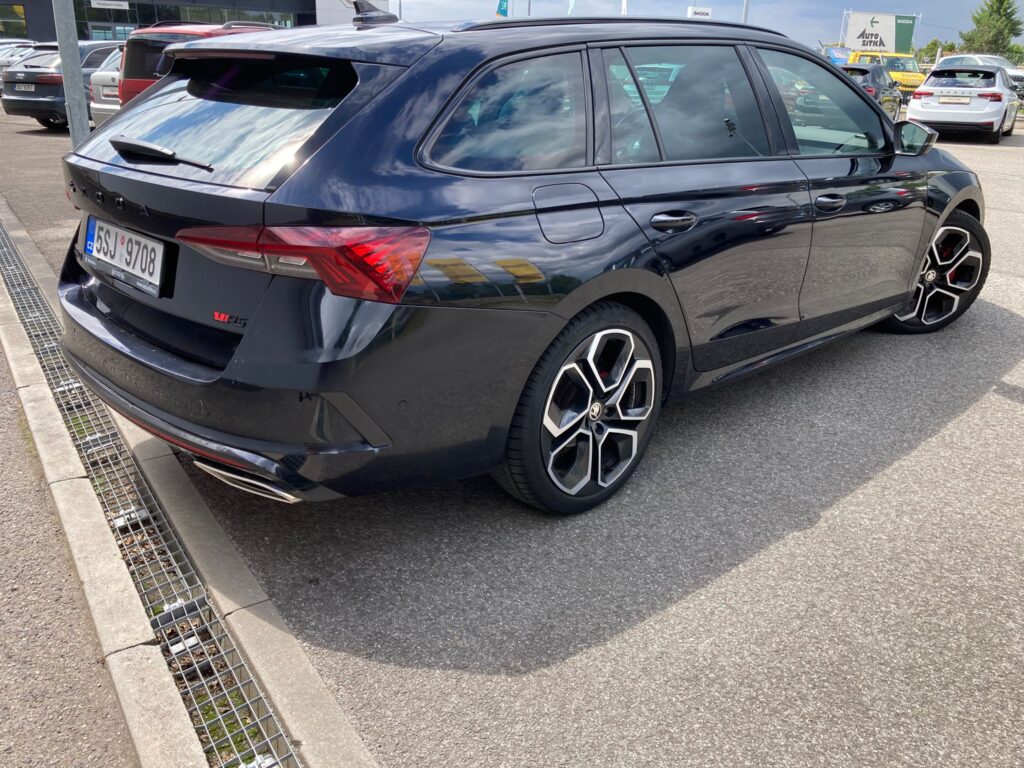 Škoda Octavia kombi RS 2,0 TDI 147 kW DSG 4x4