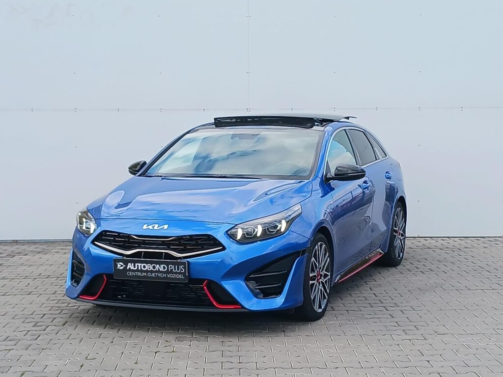 KIA ProCeed  1.6 T-GDI 150kW GT DCT Panorama