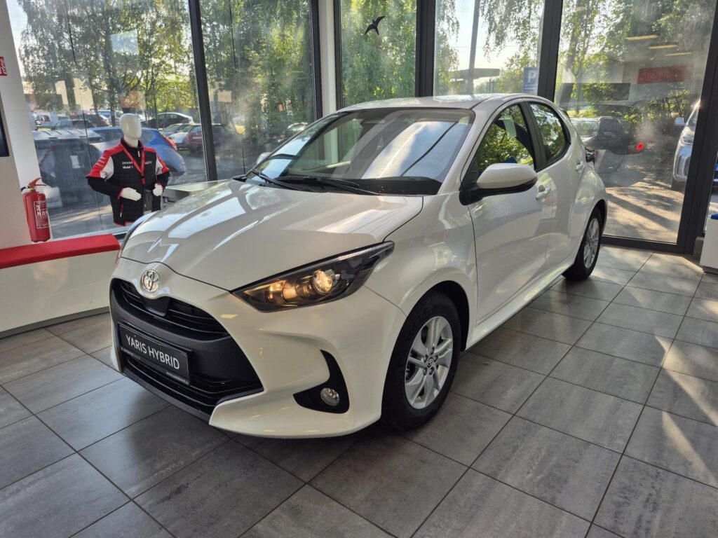 Toyota Yaris  LIMITOVANá EDICE AUTOBOND Comfort 1.5 Hybrid (116 k)