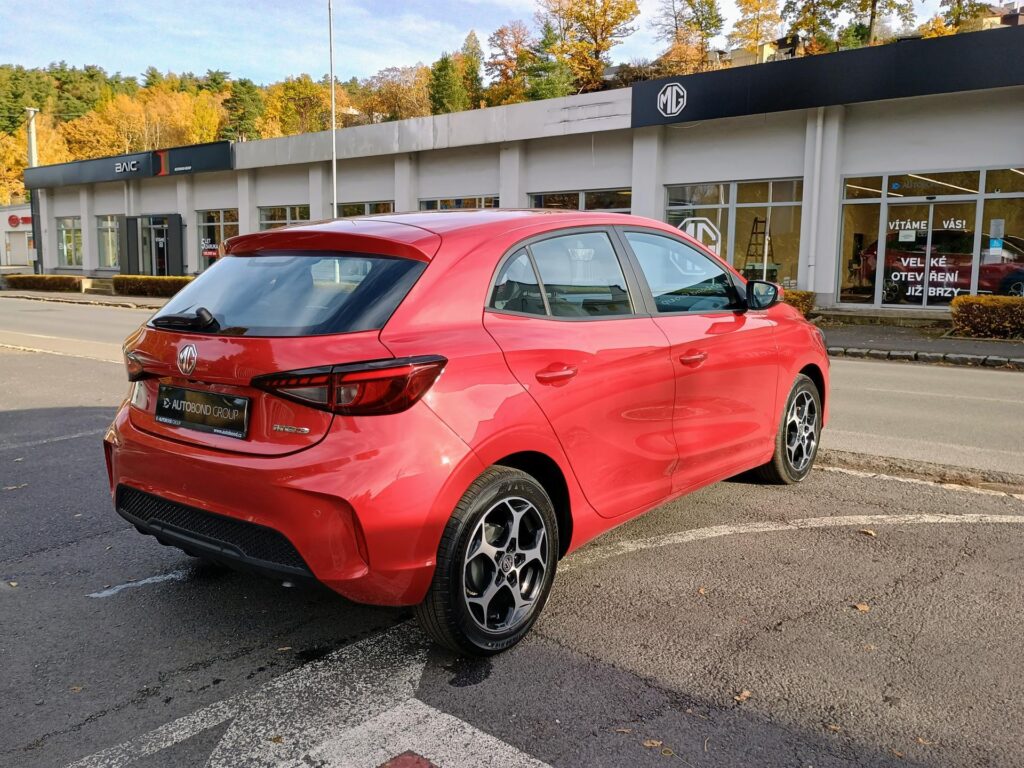 MG MG3  ELEGANCE 1.5 85kW 4×2 5MT