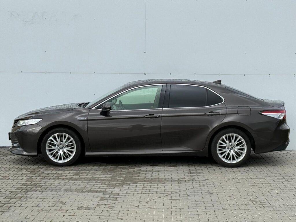 Toyota Camry  2.5 e-CVT HSD Executive