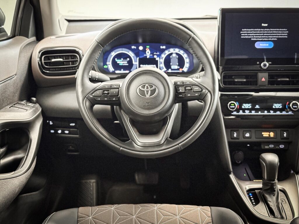 Toyota Yaris Cross  .5 TNGA HEV 130 1 CVT (4x4)