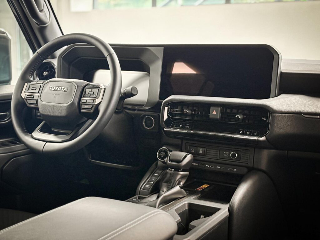 Toyota Land Cruiser  2.8L Diesel