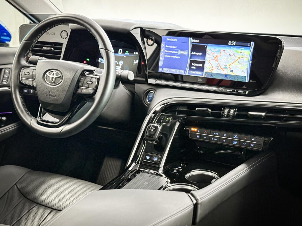 Toyota Mirai  Executive VIP black