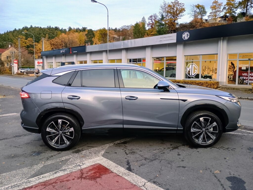 MG HS  EMOTION 1.5T 125kW 4×2 7DCT