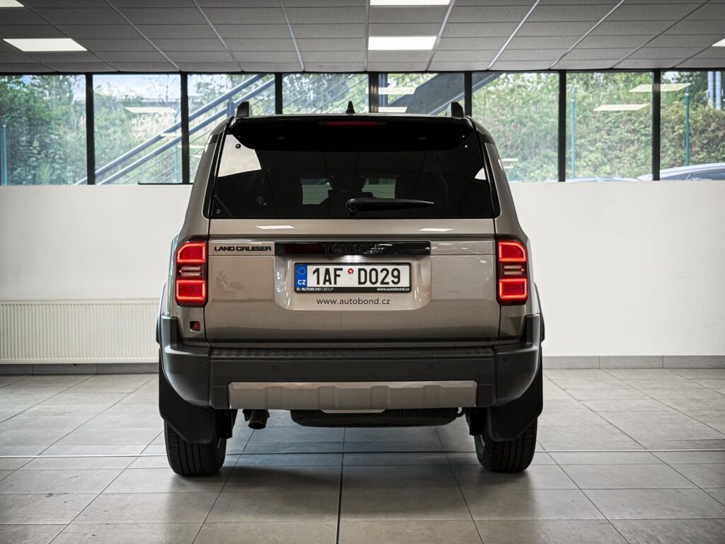 Toyota Land Cruiser  2.8L Diesel 8st. automatická