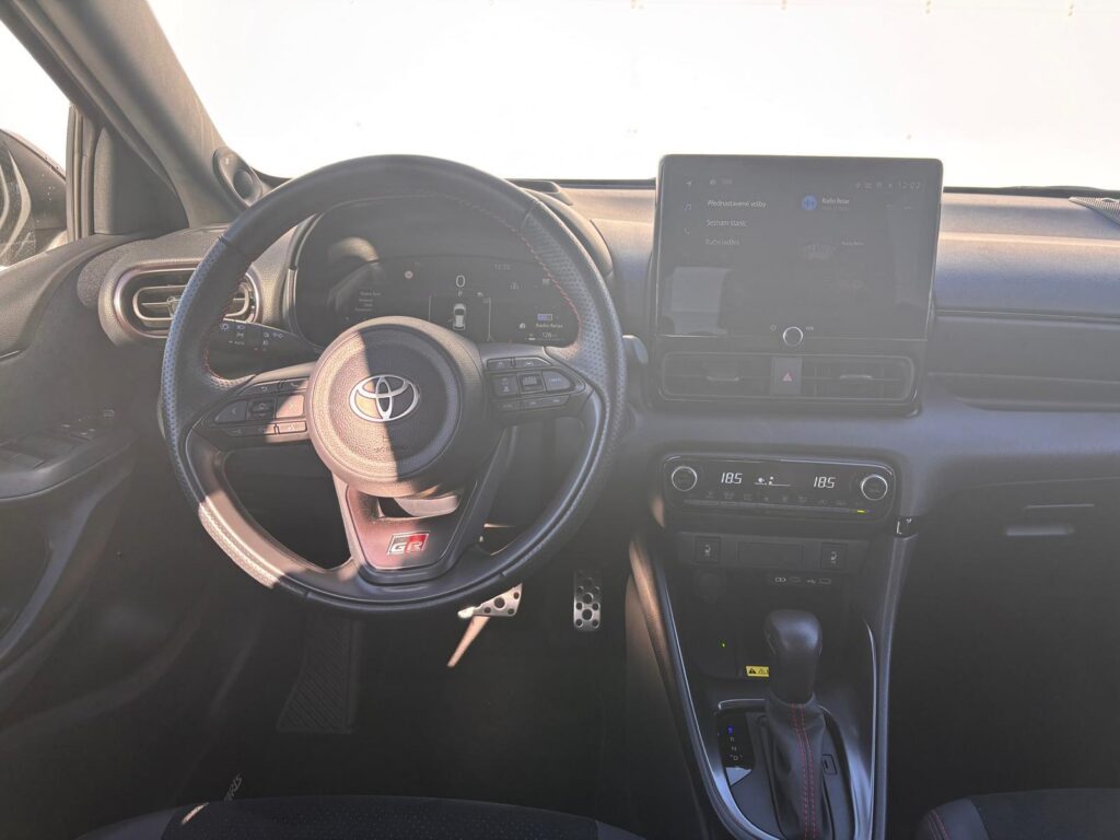 Toyota Yaris  1.5 HSD e-CVT GR-Sport