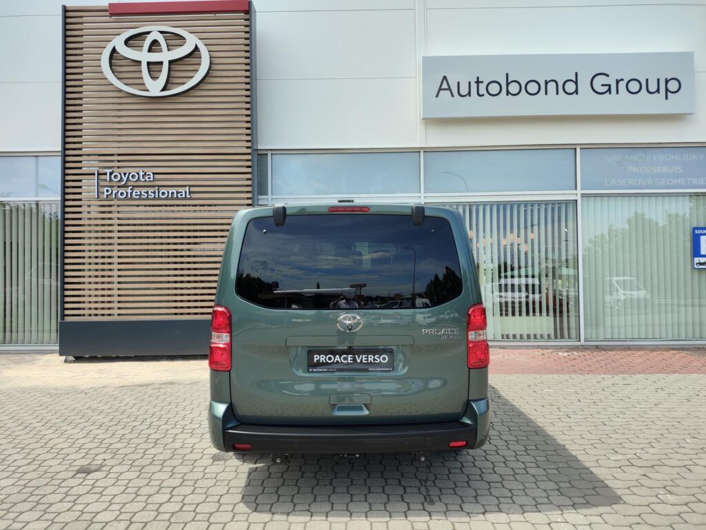 Toyota Proace Verso  2.0D 8AT Family 8S