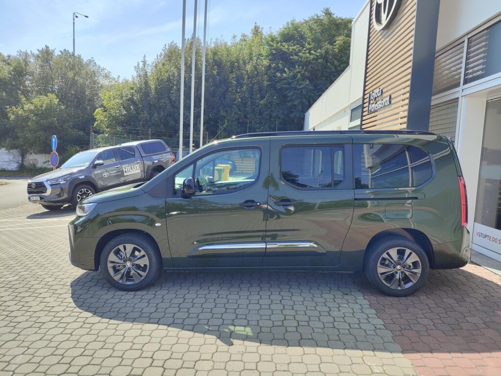 Toyota Proace City Verso  1.5D 8AT Family 7S
