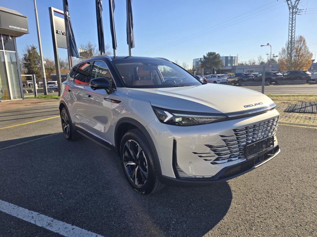 BAIC X7  1.5T 130kW 7DCT 4x2