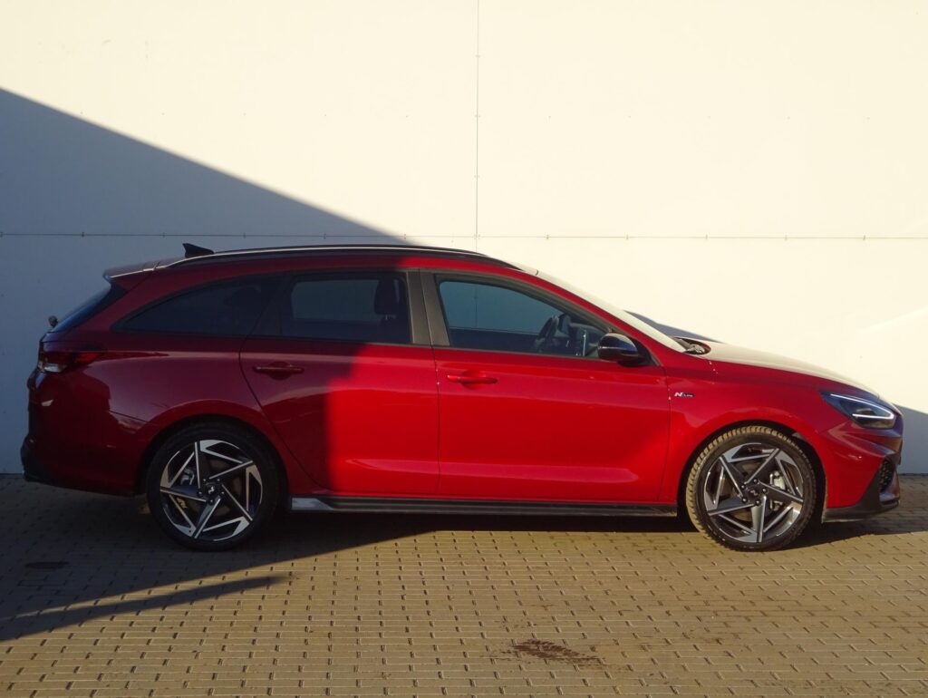 Hyundai i30  1.5 T-GDI MHEV DCT N-Line