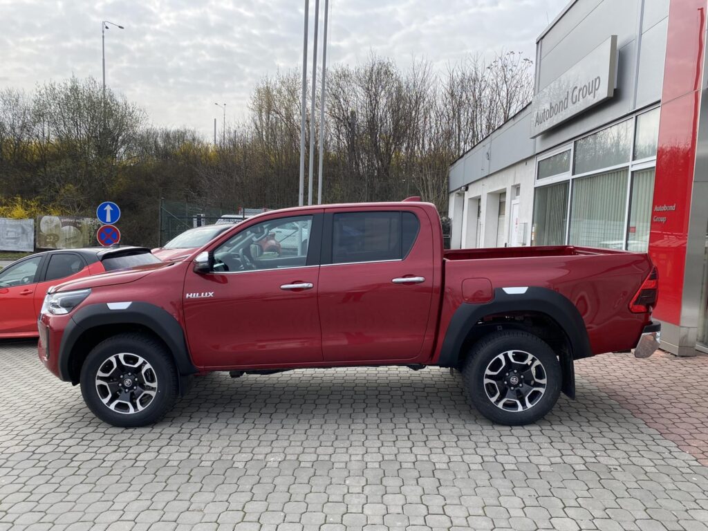 Toyota Hilux  2,8D 6AT Executive 4X4