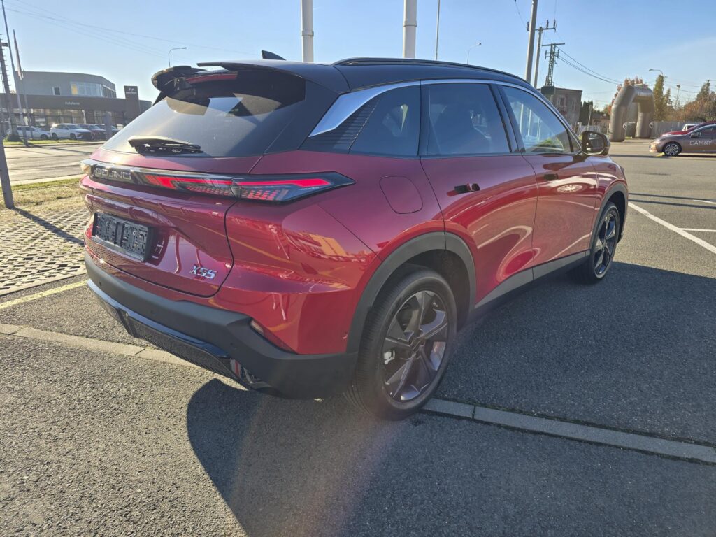 BAIC X55  1.5T 130kW 7DCT 4x2