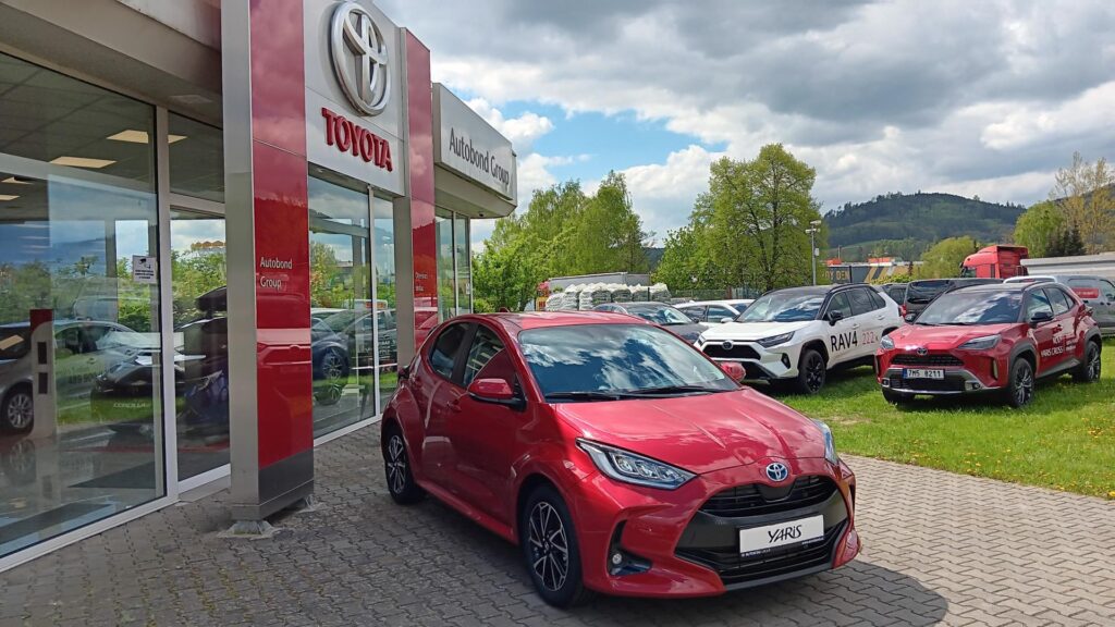 Toyota Yaris  1.5L HEV 130 EXECUTIVE